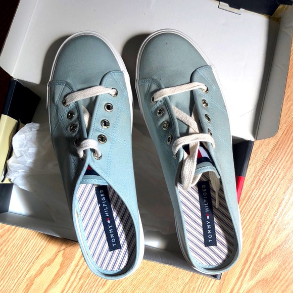 Tommy Hilfiger woman’s Tisbury Mule Sky Blue new size 11 - Picture 2 of 7